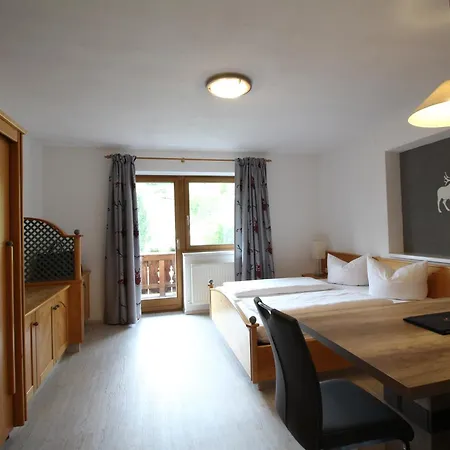 Appartements Alpenland Lermoos Exterior photo