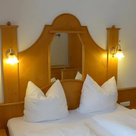 Appartements Alpenland Lermoos Room photo